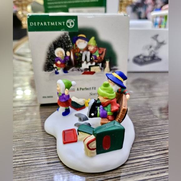 SOLD- Department 56 A Perfect Fit - Picture 2 of 8